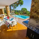 Holiday home Sea Breeze Vista Mar Piscina Privada Aire Acondicionado *