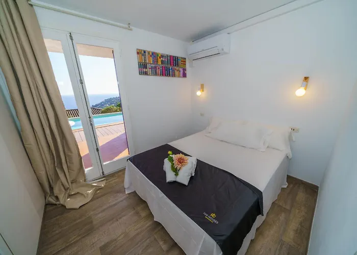 Sea Breeze Vista Mar Piscina Privada Aire Acondicionado 度假居 *