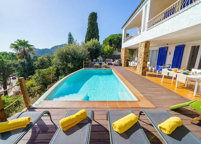 Sea Breeze Vista Mar Piscina Privada Aire Acondicionado